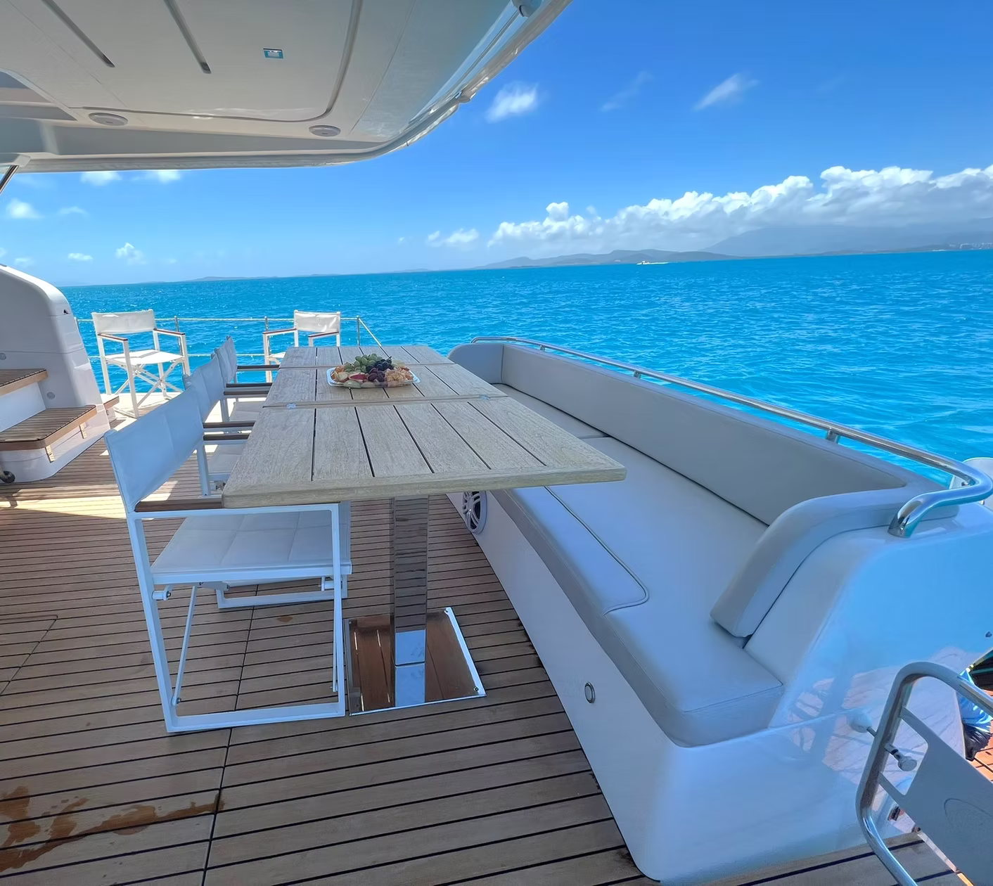 CULEBRA ISLAND 7-HOUR LUXURY YACHT CHARTER (66FT | UP TO 12 GUESTS